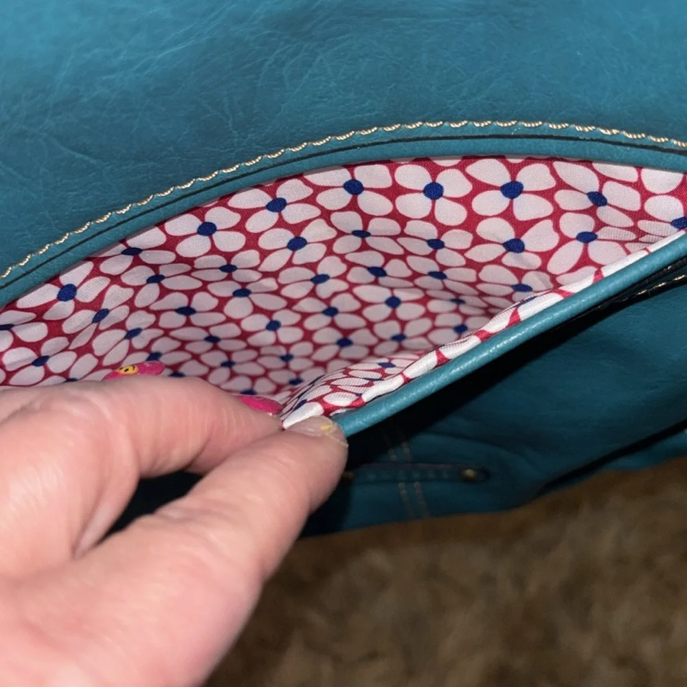 *SOLD on EBAY  by Liz Claiborne Teal Crossbody Bag w/brushed gold hardware - Picture 6 of 12